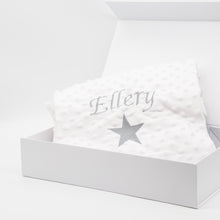 Load image into Gallery viewer, Personalised Blanket Luxury Star - White